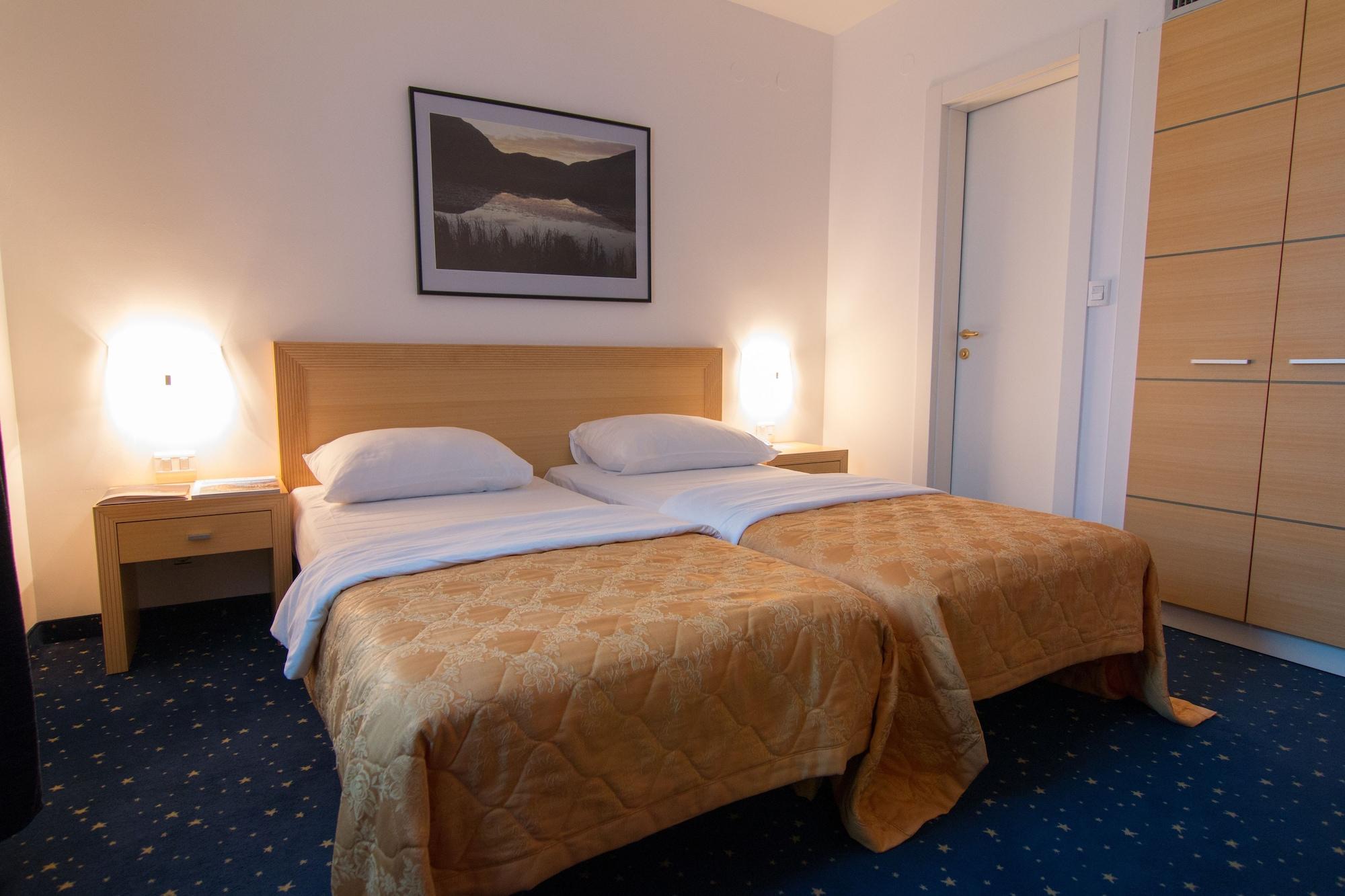 Hotel Blue Star Budva Extérieur photo