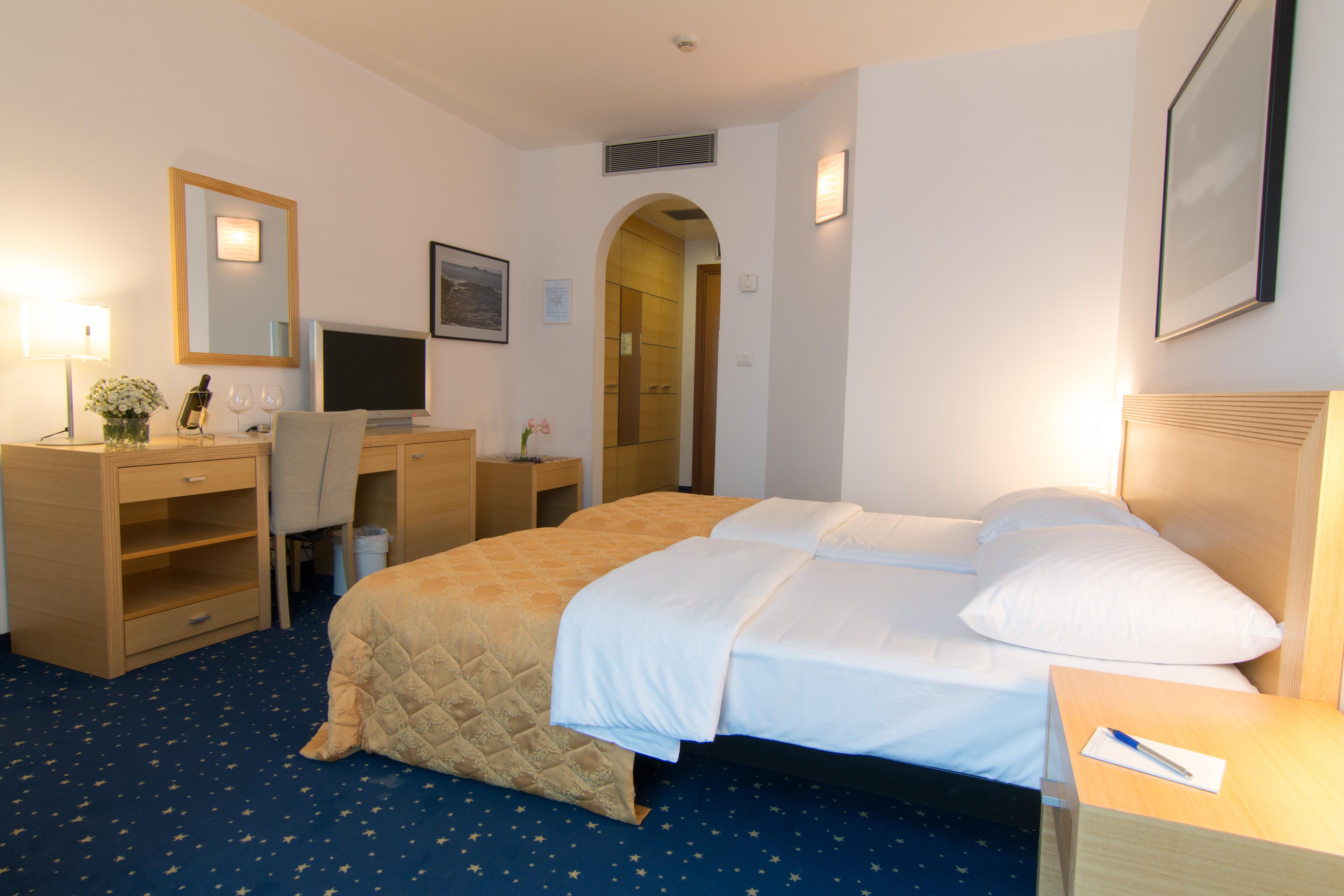 Hotel Blue Star Budva Extérieur photo